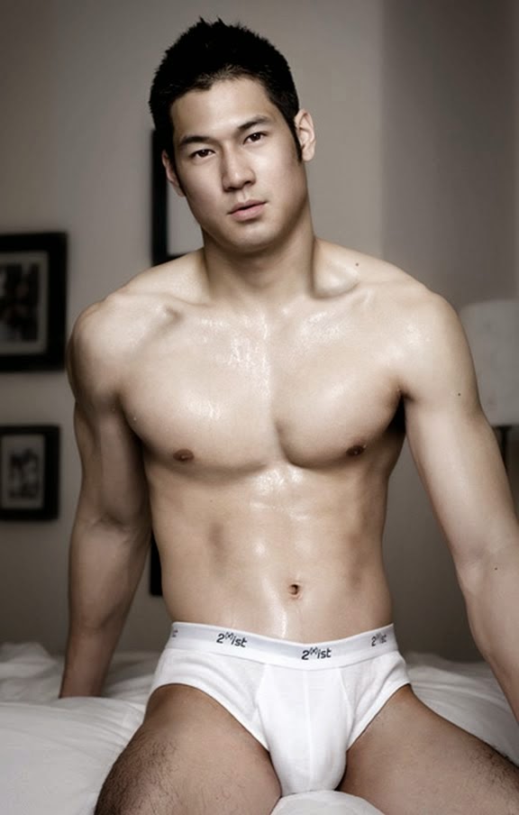 Chinese man naked photo